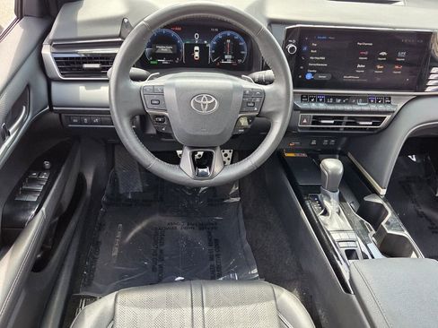 Used 2025 Toyota Camry XSE w/ Premium Package FWD image 11
