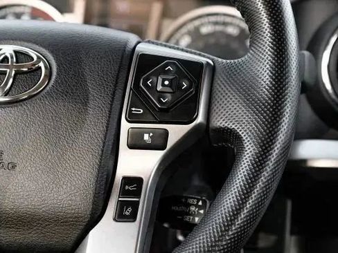 Used 2020 Toyota Tacoma SR5 image 30