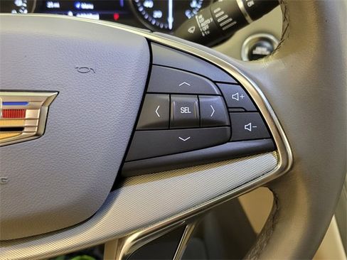 Used 2020 Cadillac XT5 Premium Luxury image 12