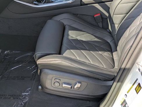 New 2026 BMW X5 xDrive50e w/ M Sport Package image 4