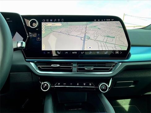 New 2026 Chevrolet Equinox EV LT image 11