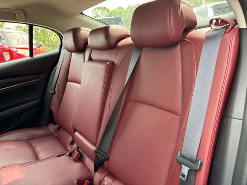 Used 2024 MAZDA MAZDA3 s image 13