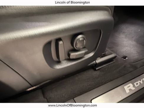 Used 2023 Land Rover Range Rover Evoque R-Dynamic S AWD/4WD image 15