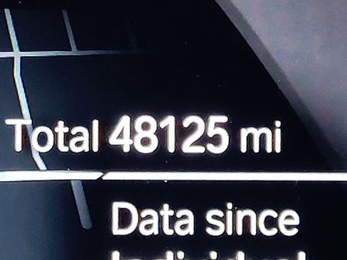 Used 2019 BMW X5 xDrive40i w/ M Sport Package image 19