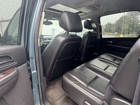 Used 2011 GMC Sierra 2500 Denali w/ Suspension Package, Off-Road image 33