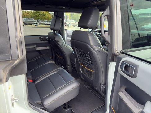 Used 2022 Ford Bronco Badlands image 28