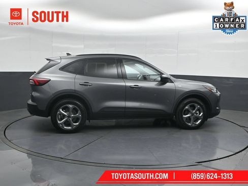 Used 2025 Ford Escape ST-Line AWD/4WD image 3