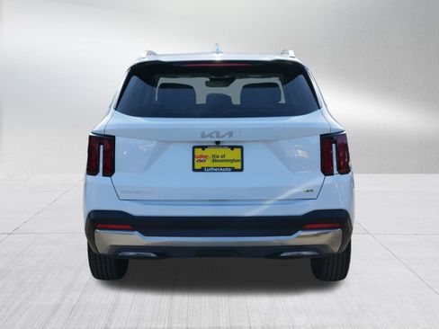 Certified 2025 Kia Sorento S w/ Panoramic Sunroof Package image 6