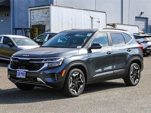 New 2025 Kia Seltos SX w/ SX Sunroof Package image 4