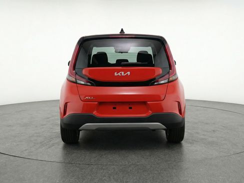 Used 2025 Kia Soul LX w/ LX Technology Package image 7