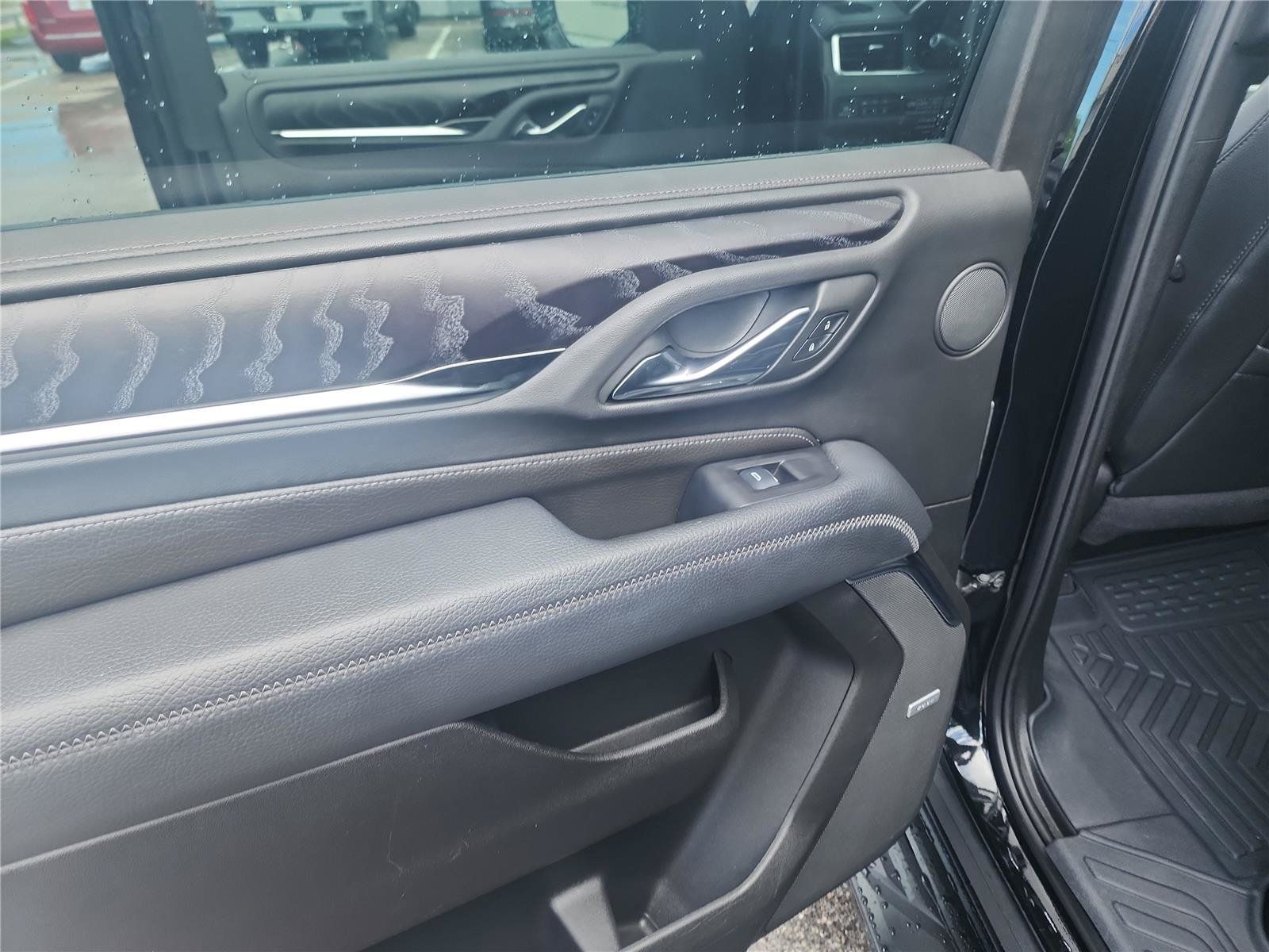 Used 2024 GMC Yukon XL Denali AWD/4WD image 21