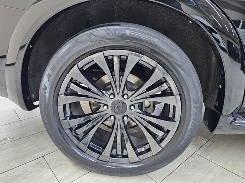 Used 2017 INFINITI QX80 2WD w/ Driver Assistance Package image 45