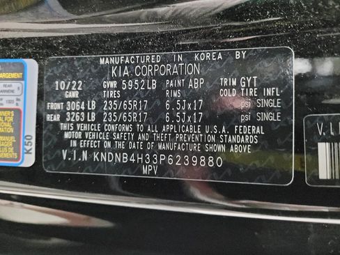 Used 2023 Kia Carnival LX FWD image 33
