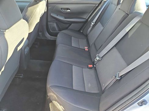 Used 2022 Nissan Sentra SV image 18