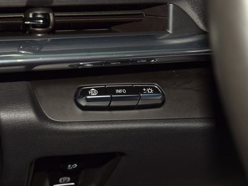 Used 2020 Chevrolet Corvette Stingray Preferred Cpe w/ 2LT Preferred Equipment Group image 37