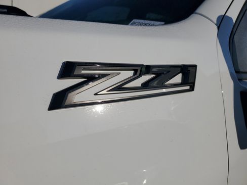 Used 2024 Chevrolet Silverado 2500 LT w/ Z71 Sport Edition image 10