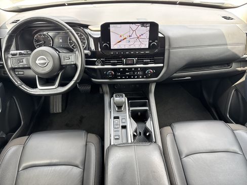 Used 2024 Nissan Pathfinder SL FWD image 26