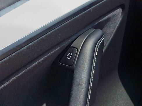 Used 2023 Tesla Model 3 Standard Range RWD image 27