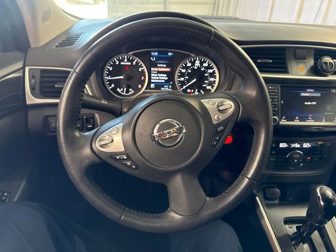 Used 2019 Nissan Sentra SV w/ Special Edition Package FWD image 25