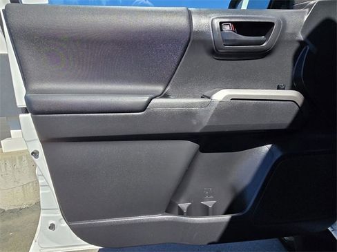 Used 2023 Toyota Tacoma 4x4 Double Cab image 14