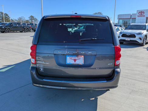 Used 2020 Dodge Grand Caravan GT image 6