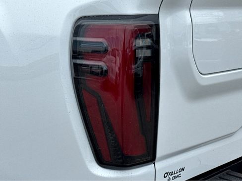 New 2026 GMC Sierra 2500 AT4 w/ AT4 Premium Plus Package image 20