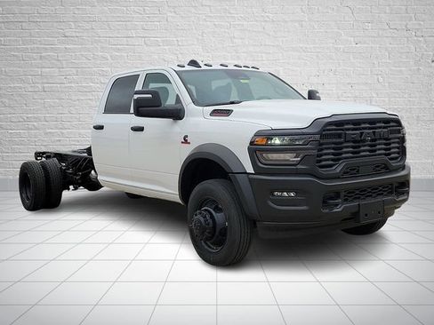New 2026 RAM 5500 Tradesman AWD/4WD image 6
