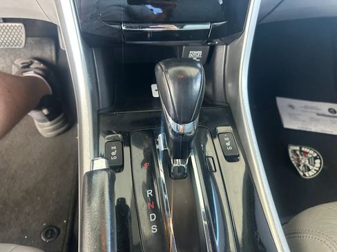 Used 2017 Honda Accord Touring image 18
