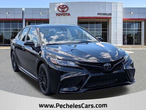 Certified 2023 Toyota Camry SE FWD image 1