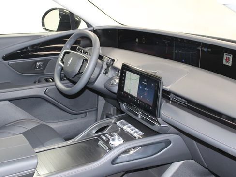 New 2026 Lincoln Nautilus Premier image 30