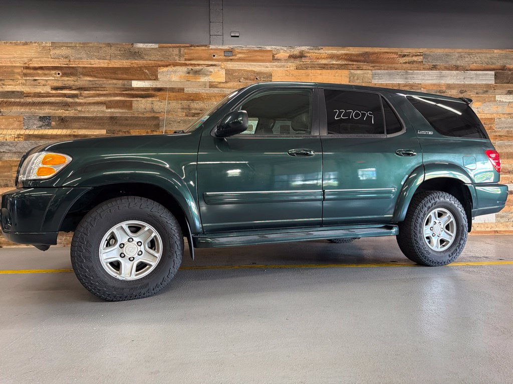 Used 2004 Toyota Sequoia Limited w/ Preferred Accessory Pkg AWD/4WD image 15