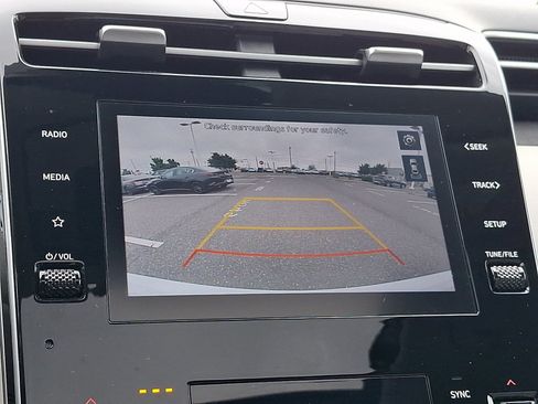 Certified 2023 Hyundai Tucson SEL w/ Convenience Package AWD/4WD image 18