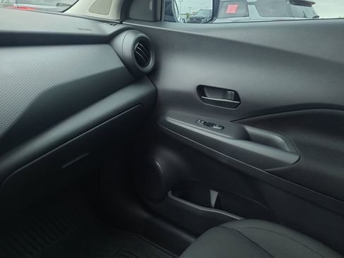Certified 2025 Nissan Kicks Play S image 19