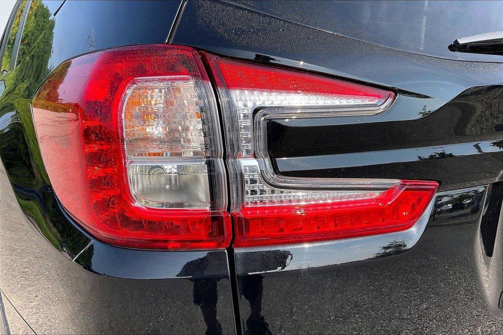 Used 2023 Subaru Ascent Onyx Edition AWD/4WD image 32