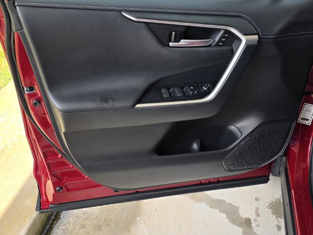 Certified 2023 Toyota RAV4 Limited FWD image 31