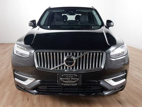 Certified 2023 Volvo XC90 B6 Plus AWD/4WD image 2