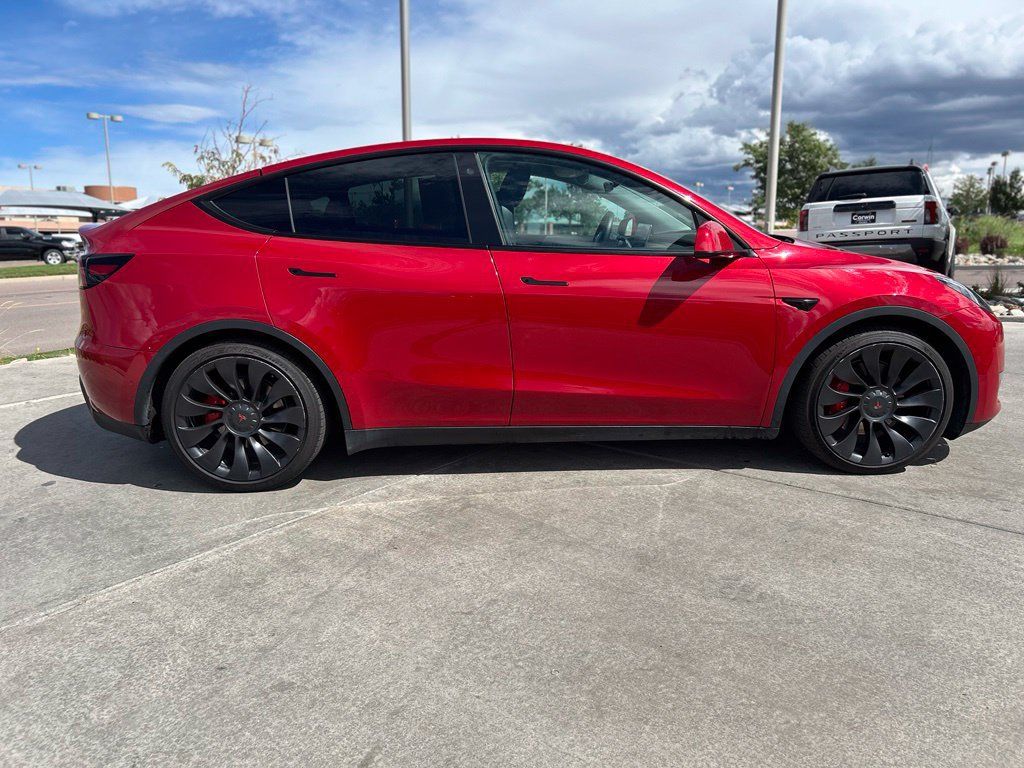 Used 2022 Tesla Model Y Performance AWD/4WD image 8