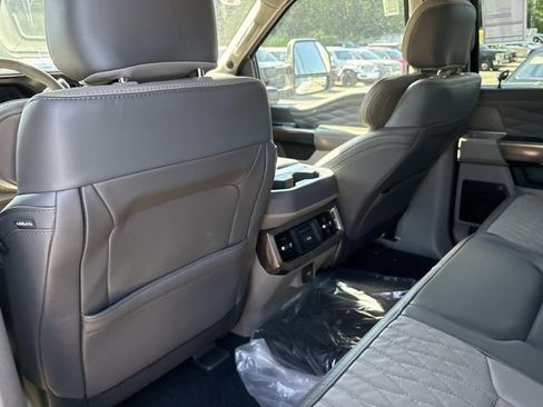 New 2026 Ford F350 Platinum w/ Platinum Plus Package AWD/4WD image 17