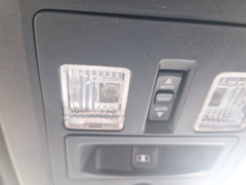 Used 2017 RAM 1500 Limited image 34