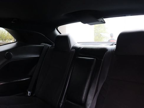 Used 2018 Dodge Challenger SRT Hellcat RWD image 33