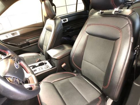 Certified 2023 Ford Explorer ST-Line w/ Class IV Trailer Tow Package AWD/4WD image 10