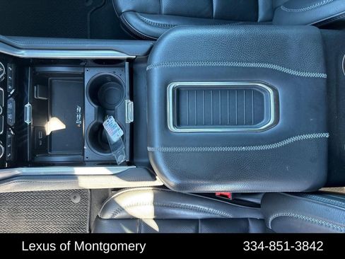 Used 2022 GMC Yukon XL Denali image 26