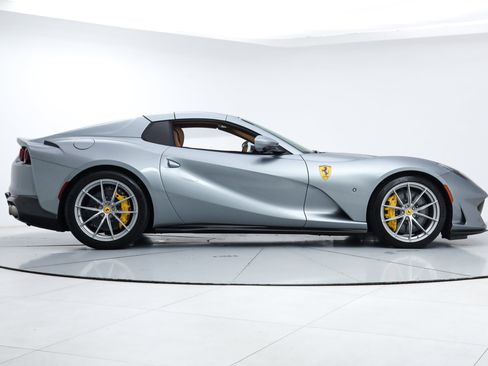 Certified 2023 Ferrari 812 GTS RWD image 11