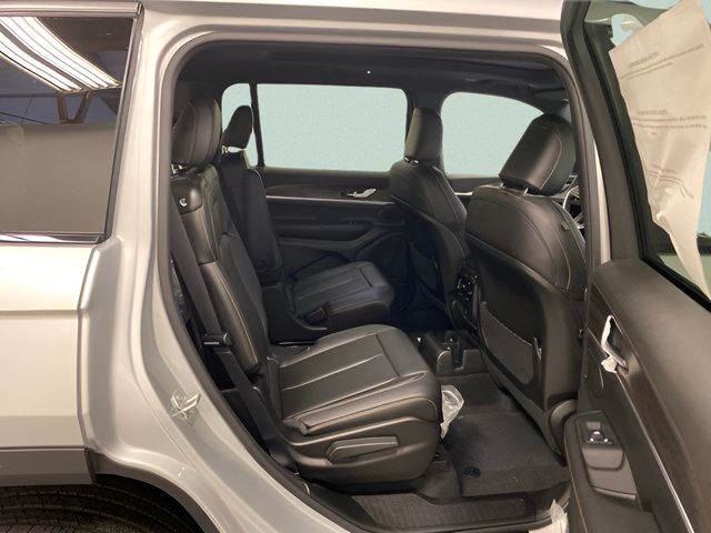 Used 2026 Jeep Grand Cherokee L Limited AWD/4WD image 27