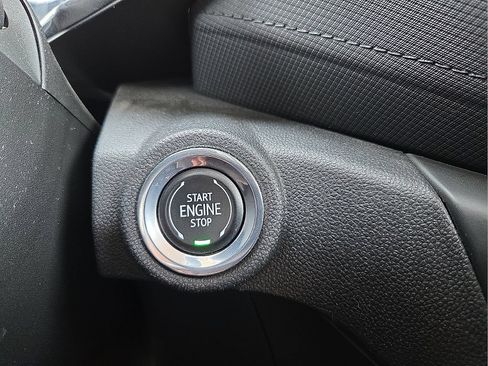 Used 2023 Chevrolet TrailBlazer LT FWD image 22