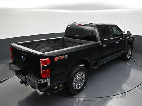 Used 2025 Ford F250 Lariat w/ Chrome Package AWD/4WD image 16