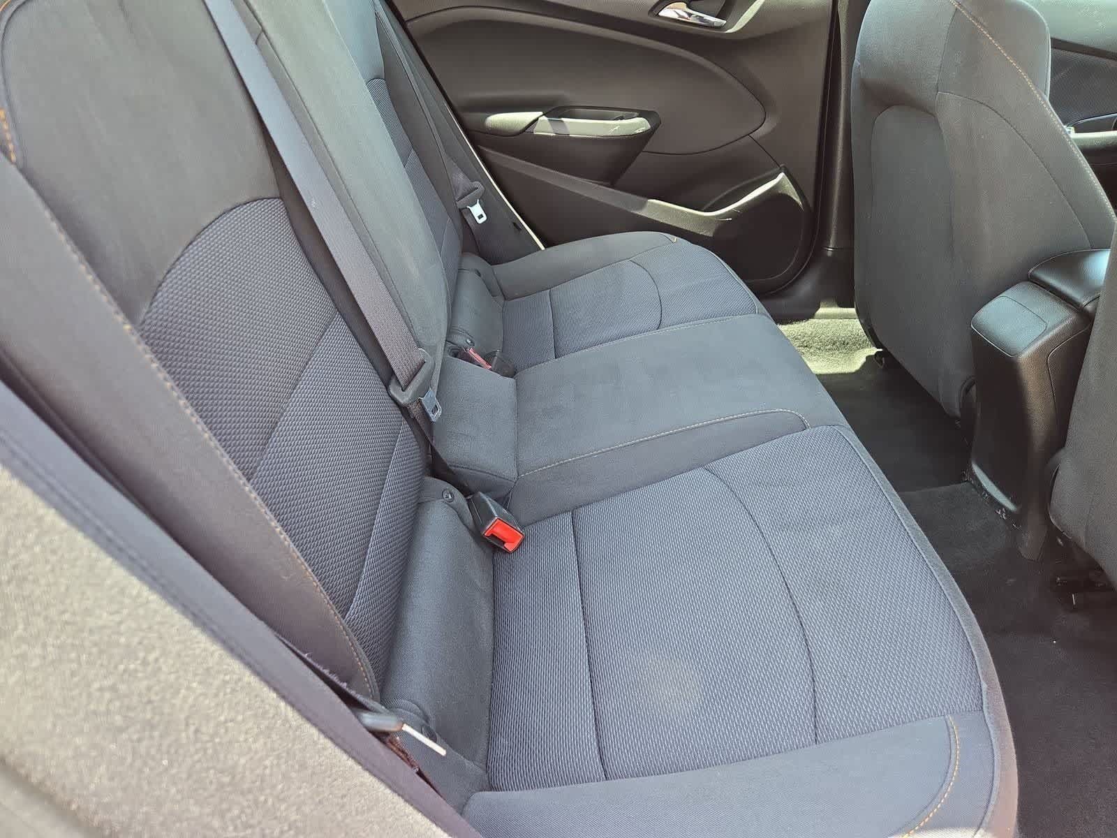 Used 2018 Chevrolet Cruze LS FWD image 18
