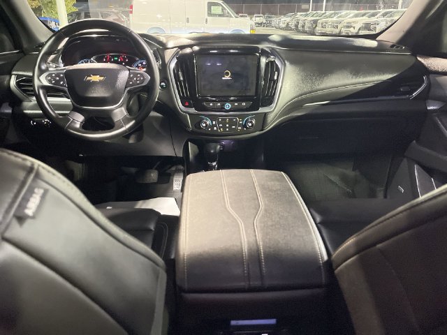 Certified 2023 Chevrolet Traverse LT w/ LT Premium Package AWD/4WD image 21