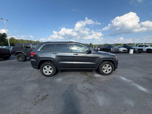 Used 2014 Jeep Grand Cherokee Laredo w/ Quick Order Package 23E AWD/4WD image 7