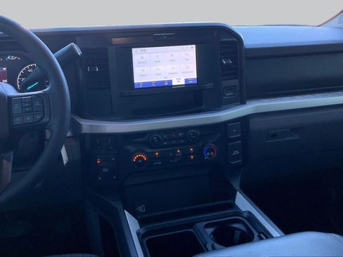 Certified 2025 Ford F250 XLT w/ 360-Degree Camera Package AWD/4WD image 6